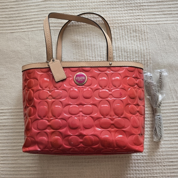 2013 Vintage Coach Pink Embossed Tote with Tan Handles - Picture 1 of 9